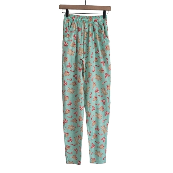 NEW Disney Peppermint Gingerbread Long Sleeve & Pants Women's Small Pajama Set - Picture 3 of 14